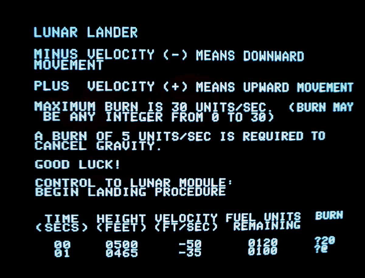 Screenshot of Lunar Lander, version Text Only